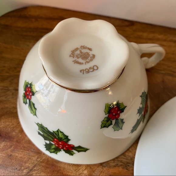 Lefton Tea Cup and Saucer Holly 7950 - Picture 12 of 16